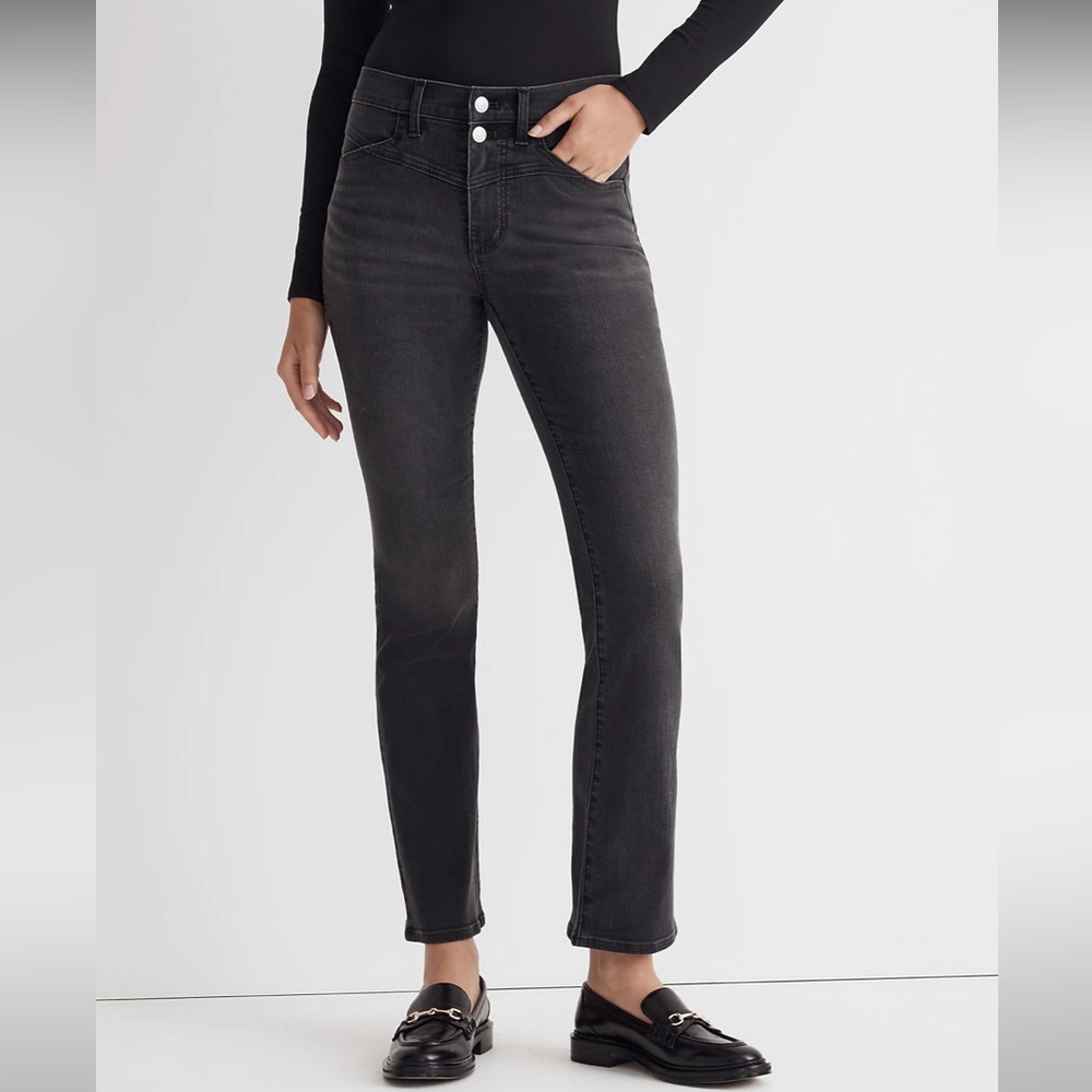 Madewell Kick Out Crop Jeans in Beckley Wash